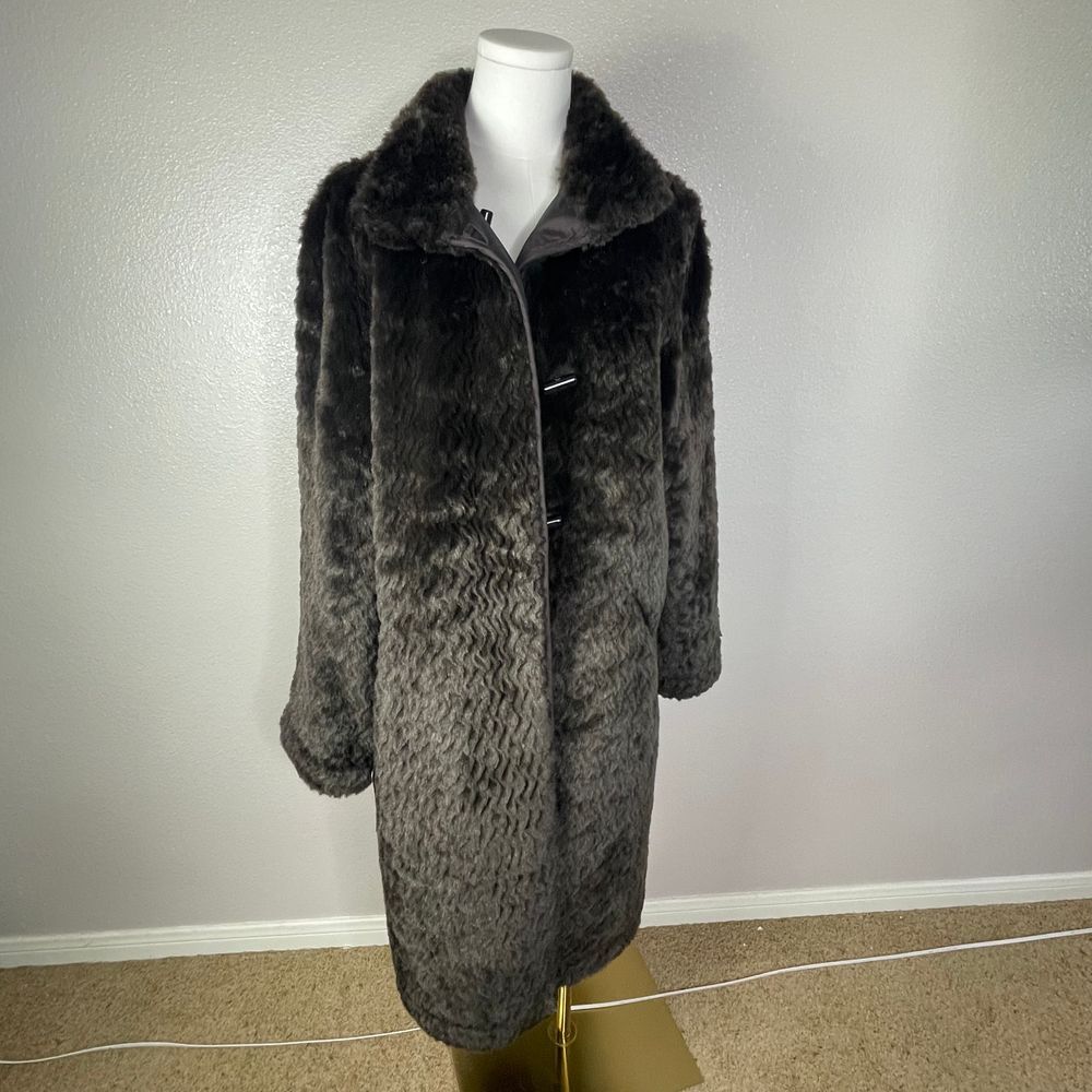 Ensign London oversized NWT reversible‎ faux fur and wind/water resistant S coat - Picture 11 of 16
